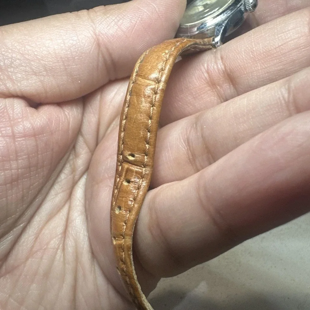 Working VTG Ingraham Manual Wind Ladies Wristwatch Swiss Made 24mm Brown Leather